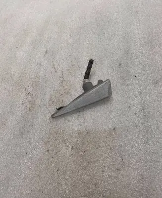 Front fender indicator light