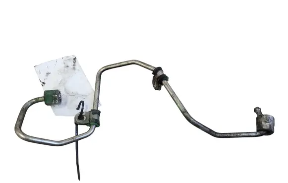 Audi A3 S3 8P Fuel injector supply line/pipe 