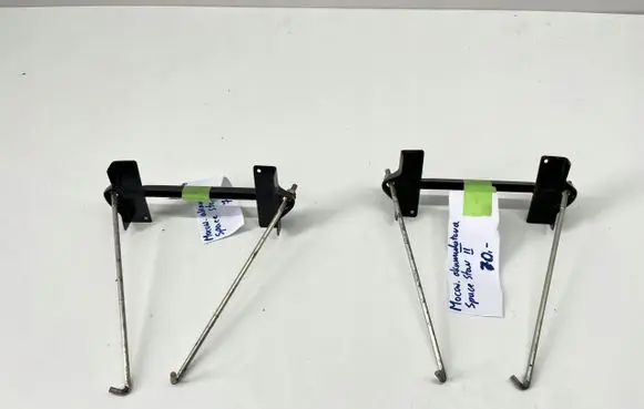 Mitsubishi Space Star Battery bracket 