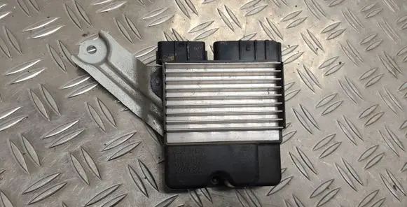 Toyota Avensis T250 Fuel injection control unit/module 8987128010