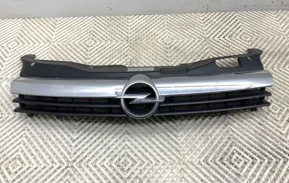 Opel Astra H Front grill