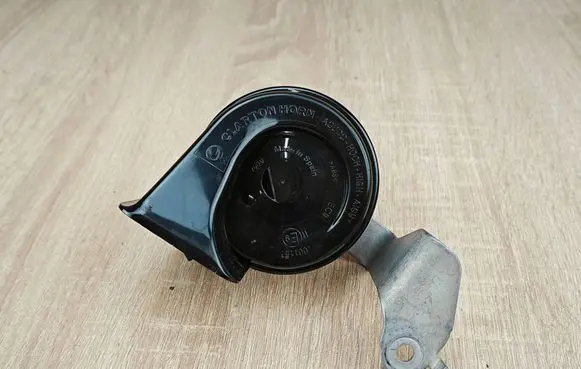 BMW X6 G06 Horn signal 7442770