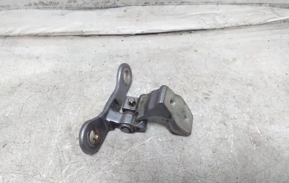 Opel Vectra C Rear door upper hinge