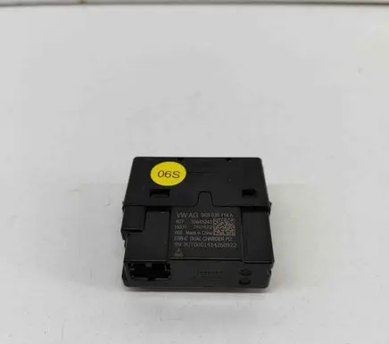 Volkswagen ID.4 USB socket connector 3G5035718A