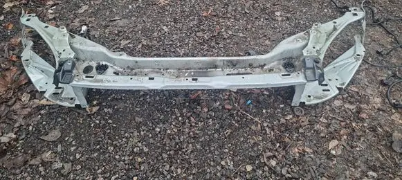 Volvo C30 Radiator support slam panel
