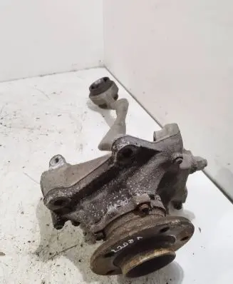 BMW 1 E81 E87 Front wheel hub spindle knuckle