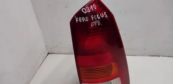 Ford Focus Rear/tail lights XS4X13N004EC
