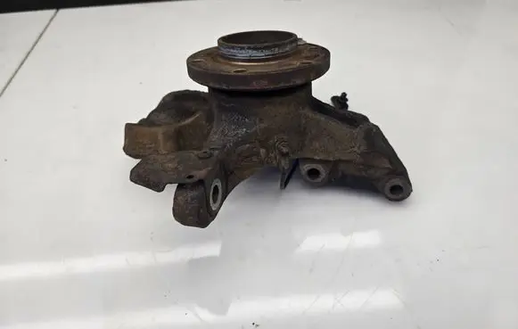 Mercedes-Benz Sprinter W906 Front wheel hub spindle knuckle A906382 A9069050601
