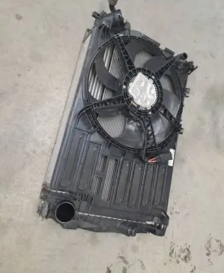 BMW 1 F40 Radiator set 22828110 8645860 1742