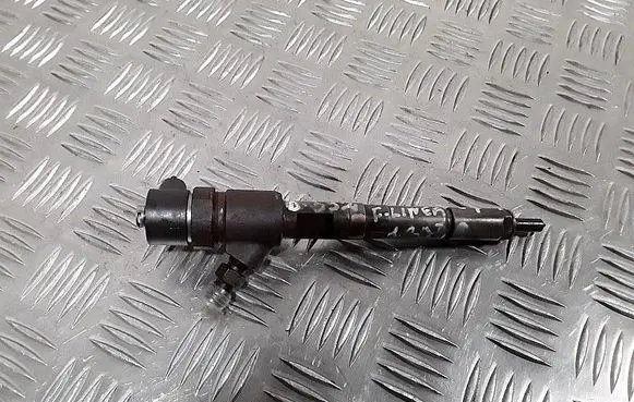 Fuel injector