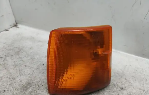 Volkswagen Transporter - Caravelle T4 Front indicator light