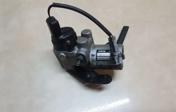 Toyota Prius (XW20) Master brake cylinder 4727047010