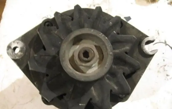 Peugeot 605 Generator/alternator 0986032790 20I 0120480258