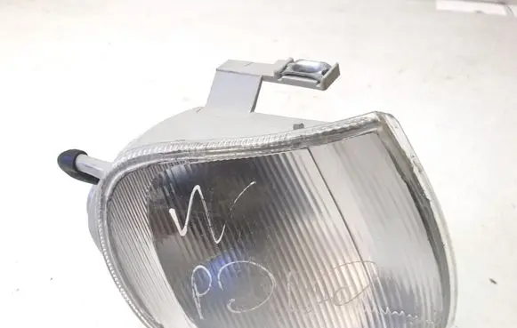 Volkswagen Polo III 6N 6N2 6NF Front indicator light 084411513R