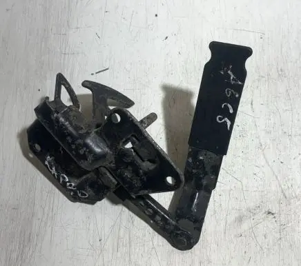 Audi A6 S6 C5 4B Engine bonnet/hood lock/latch loop/hook 4B0823480F