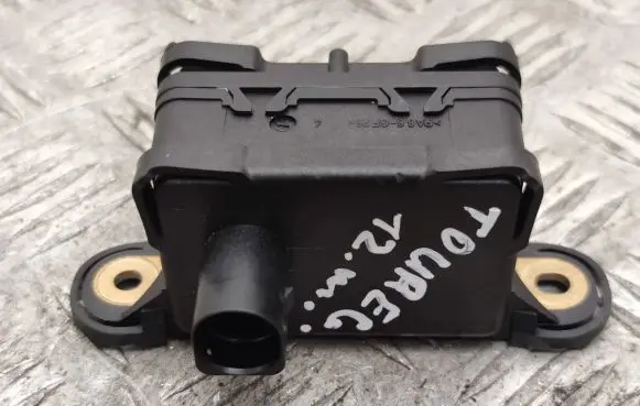 Volkswagen Touareg II ESP acceleration yaw rate sensor 7P0907652