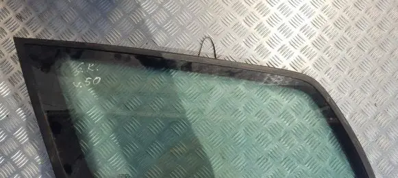 Volvo V50 Rear side window