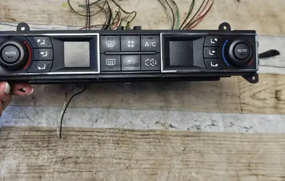 Citroen C5 Climate control unit 96829415ZD 5HB00933207 K32260060019