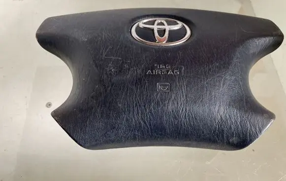 Toyota Avensis Verso Steering wheel airbag