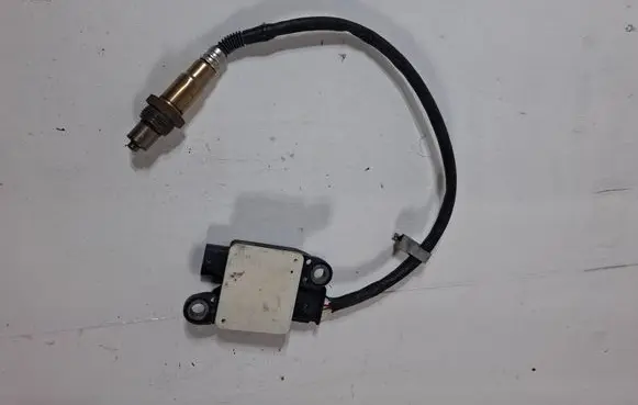 Mercedes-Benz Sprinter W906 Lambda probe sensor A0009059601