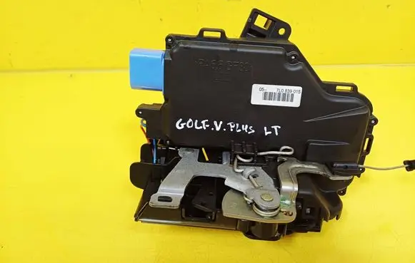 Volkswagen Golf Plus Rear door lock 7L0839015