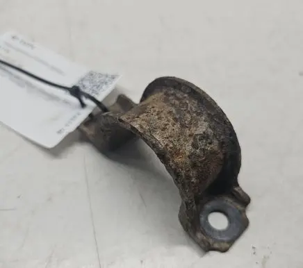 KIA Sorento Sway bar bush bracket, rear 