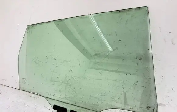 Honda FR-V Rear door window glass 43R005834