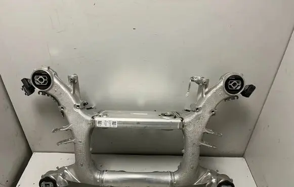 BMW X6 G06 Rear subframe 6894149 6884574