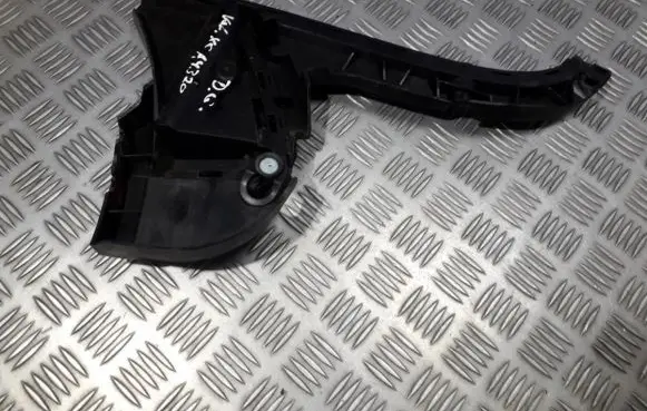 Volvo XC70 Rear bumper mounting bracket 31265324 30678704