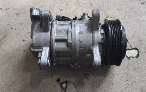 BMW X4M F98 Air conditioning (A/C) compressor (pump) 6994082
