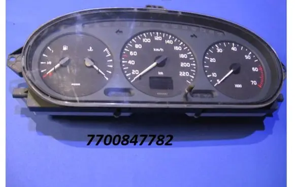 Renault Megane I Speedometer (instrument cluster) 7700847782