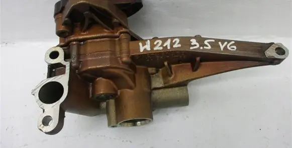 Mercedes-Benz E W212 Oil pump 