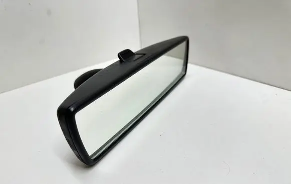 Volkswagen Golf Plus Rear view mirror (interior) E1010783