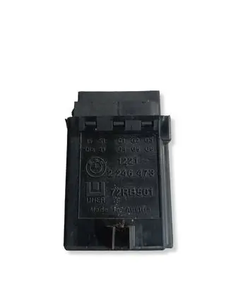 BMW 7 E38 Glow plug pre-heat relay 2246473