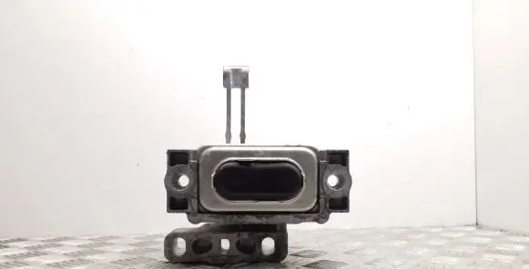 Audi A3 S3 8V Engine mount bracket 5Q0199262CS
