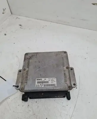 Peugeot 607 Engine control unit/module 0281010933