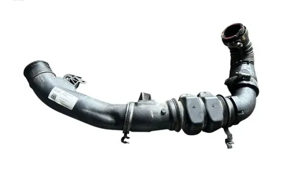 Ford Kuga II Intercooler hose/pipe DS736C646FJ F1014075807