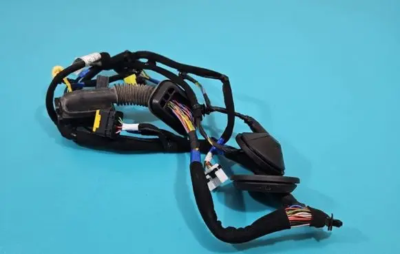 Hyundai i30 Front door wiring loom 91615-G4230 IMPRK1368847