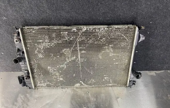 Opel Vectra C Coolant radiator 13156387