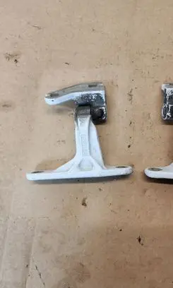 Mercedes-Benz Sprinter W907 W910 Front door upper hinge H910A1