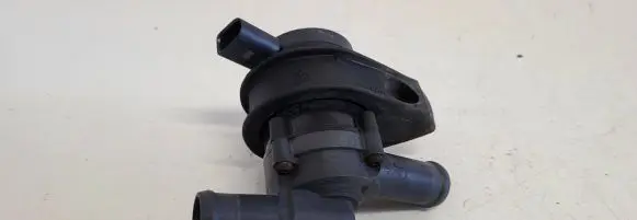 Audi A6 S6 C5 4B Electric auxiliary coolant/water pump 30950001