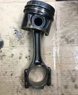 Volkswagen Tiguan Piston with connecting rod 038JDE