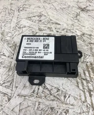 Mercedes-Benz C W204 Fuel injection pump control unit/module A0009003101