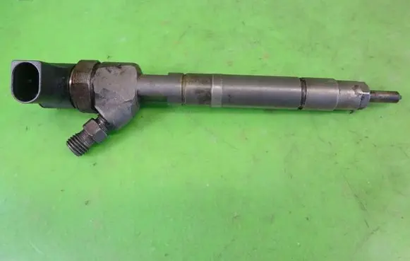 Mercedes-Benz A W168 Fuel injector 0986435044 A6280700487