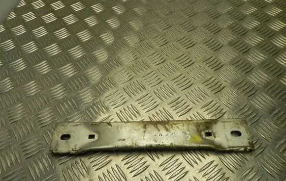 Mercedes-Benz A W176 Engine mounting bracket A2466190025 VD11883