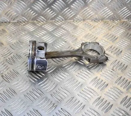 Seat Ibiza III (6L) Piston 