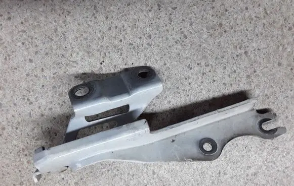 Mazda 6 Engine bonnet/hood hinges GHP9R