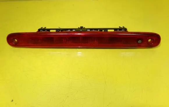 Citroen C1 Third/center stoplight 04017