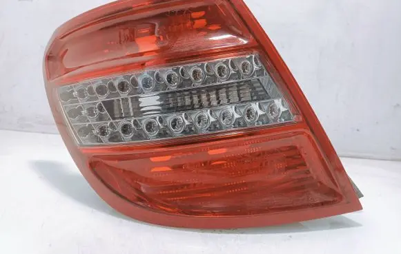 Mercedes-Benz C W204 Rear/tail lights 2048203964 E122922A01