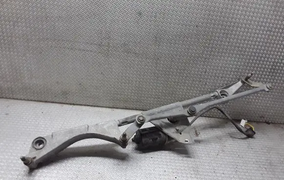 Mercedes-Benz C W203 Front wiper linkage and motor 2038200342